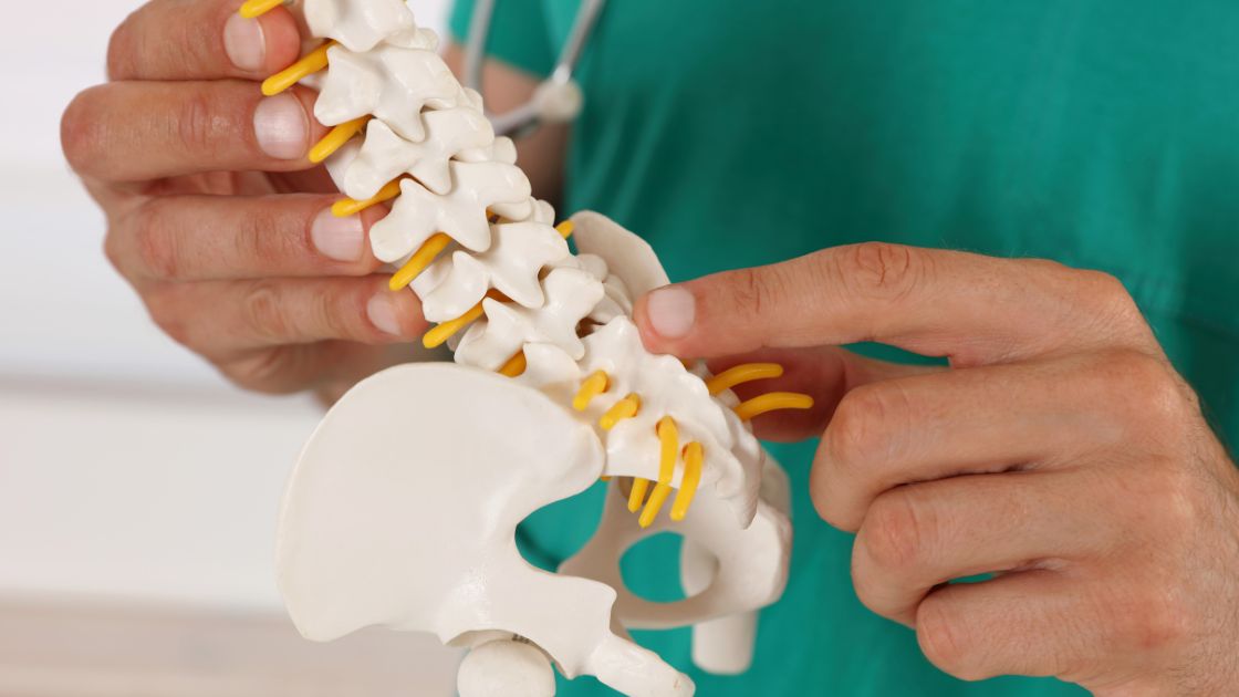 Como Aliviar a Dor nas Costas Sem Cirurgia